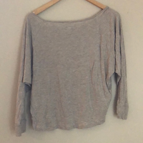 🔥4/$20🔥Crop long sleeve - Picture 3 of 3